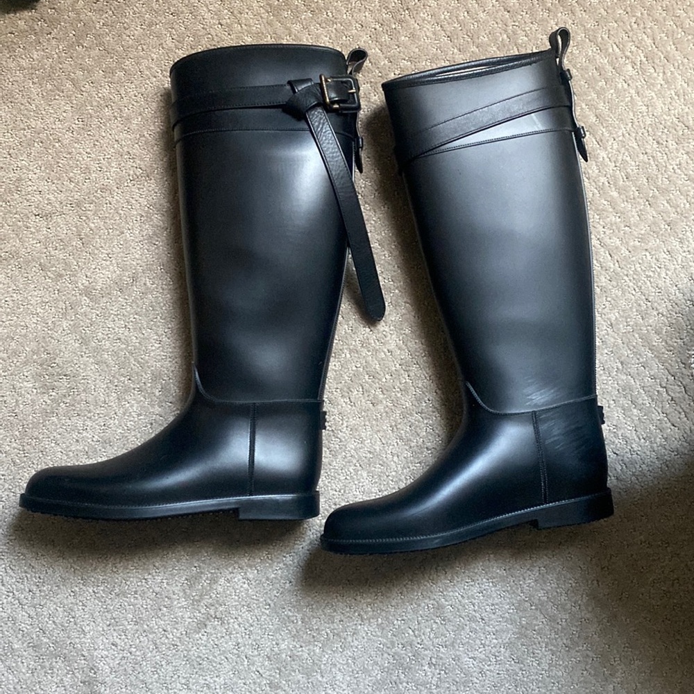 Burberry tall rainboots